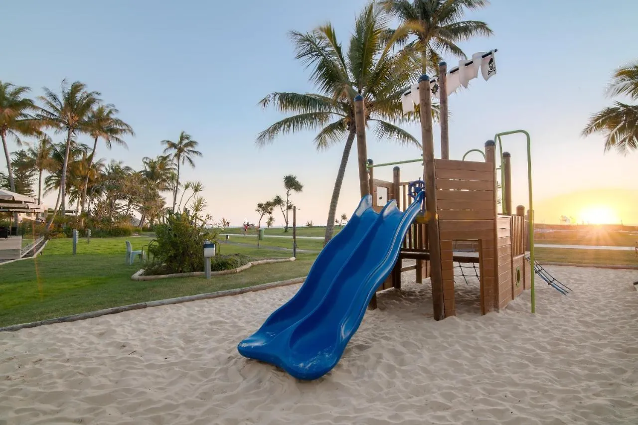 Tangalooma Island Resort 4*,